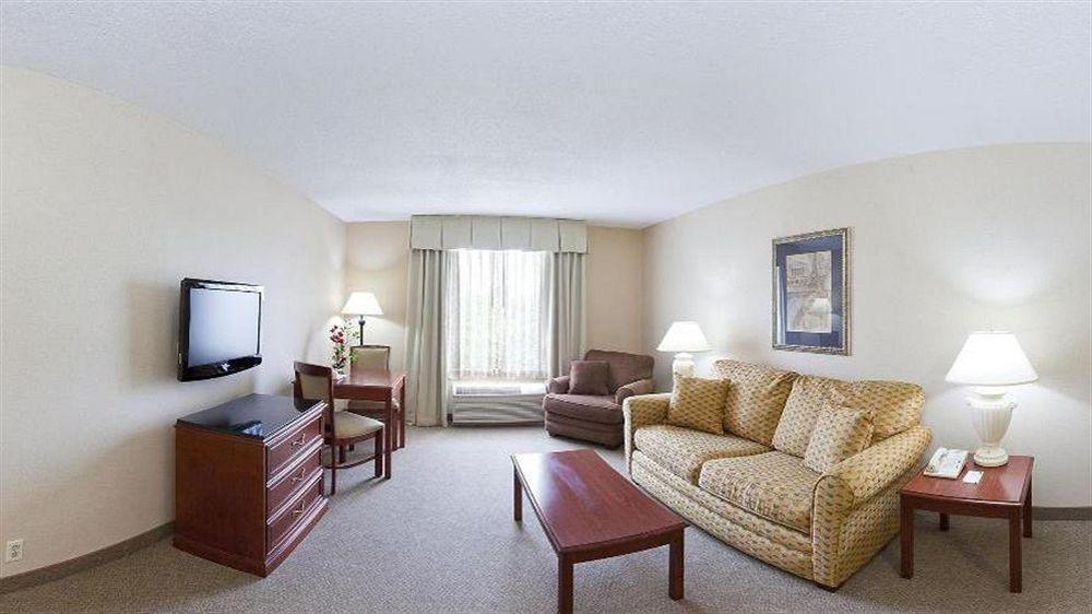 Little Rock-airport-conference Center By Ihg Little Rock