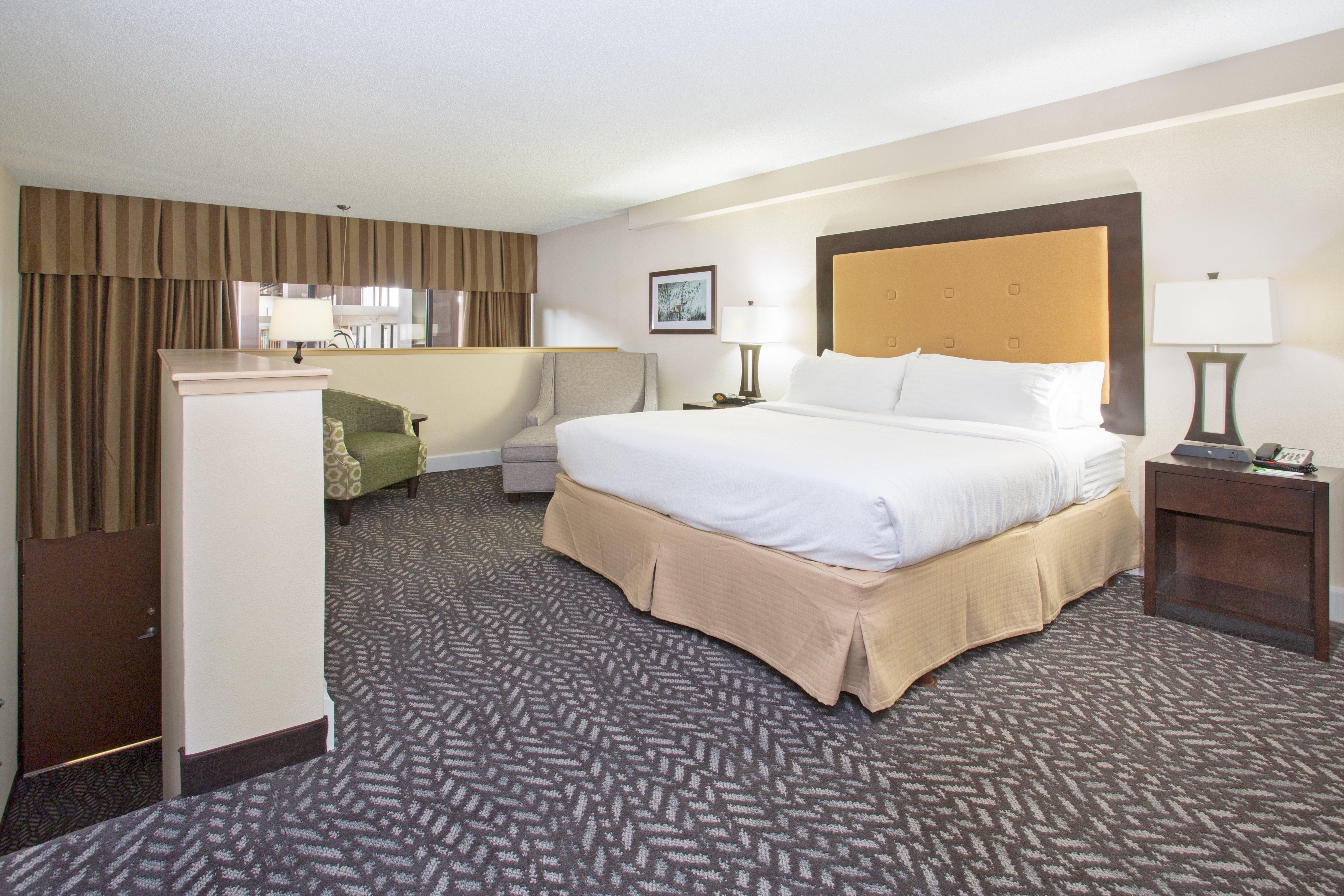 Hotel Holiday Little Rock-airport-conference Center By Ihg 3*